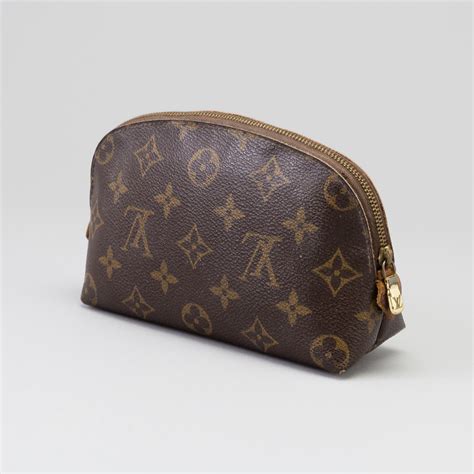 lv pouch 19|Louis Vuitton make up pouch.